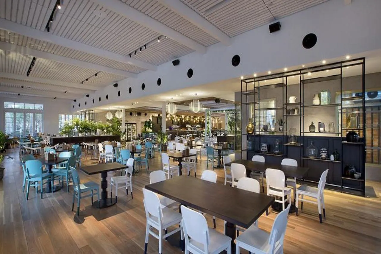 ***** Hotel The Star Grand Gold Coast Australia